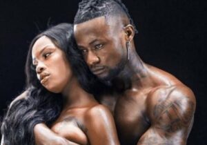 Singer Selebobo shares photos of himself grabbing the breasts of a naked model || See the pictures
